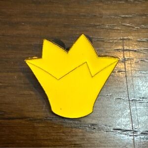 Alice in Wonderland - Queen Of Hearts - Crown - 2012 Disney Trading Pin #89379